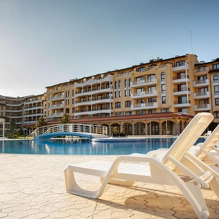 Sunny Apartment In A Complex With A Pool And Gym By Flаt Manаger Sunny Beach Buitenkant foto