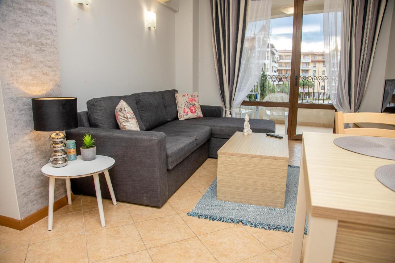 Sunny Apartment In A Complex With A Pool And Gym By Flаt Manаger Sunny Beach Buitenkant foto